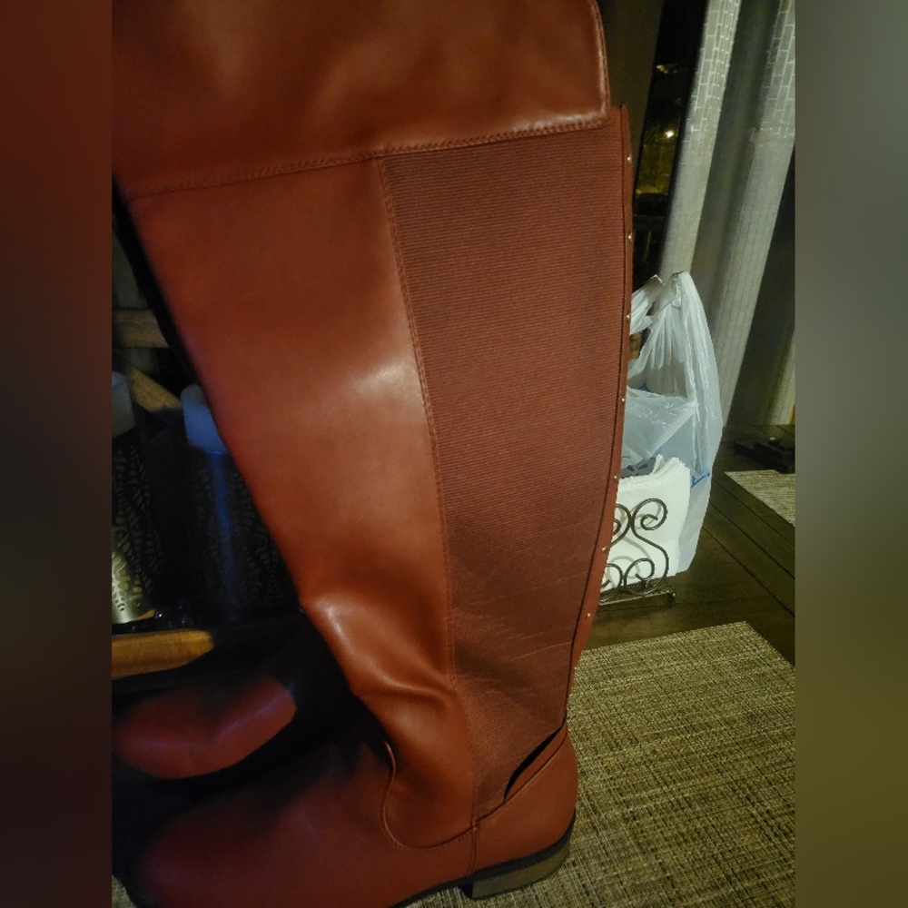Tall boot